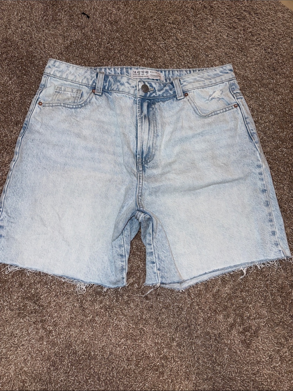 Denim&Co Light Blue High-Waist Cutoff Denim Shorts